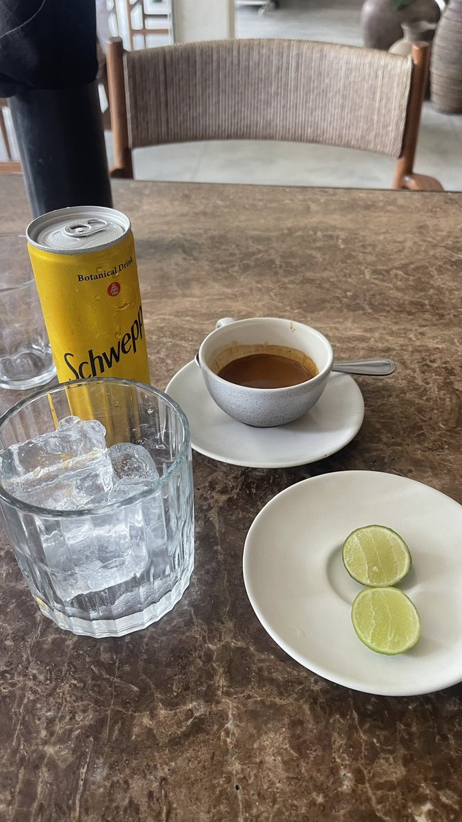 There’s something symbolic about an espresso tonic.

Sharp + refreshing. Bitter + bright. Energy + clarity.

Two opposite flavors creating one great taste.

That’s the essence of the Freedom CEO lifestyle - blend of intensity and ease.

You work with precision, then unplug fully.