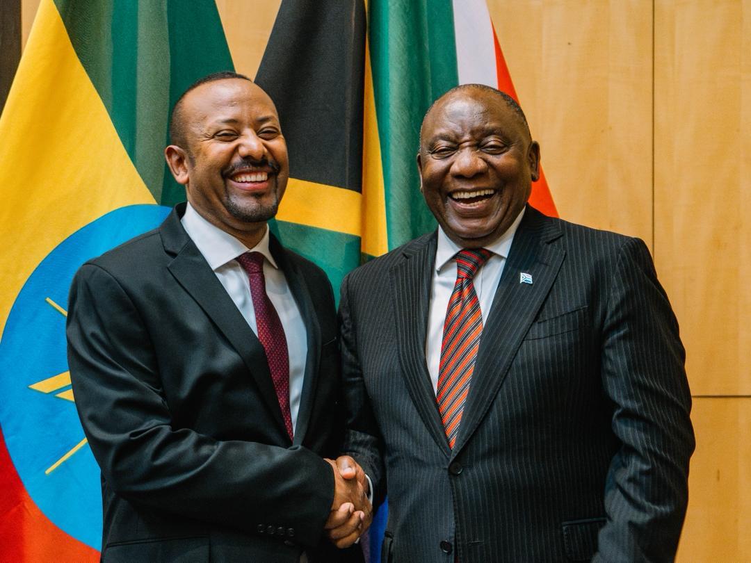 AbiyAhmedAli's tweet photo. On the eve of the G20 Leaders Summit, I met with our host, President @CyrilRamaphosa, to discuss a range of issues, including the importance of presenting a common Africa voice and shared priorities, especially as this historic G20 is being hosted on African soil. https://t.co/Aqu1NAocd5