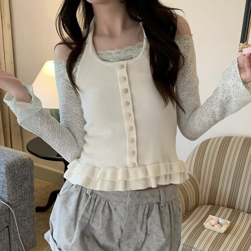 tamjaichunbkk's tweet photo. ใครหา knitwear น่ารักๆ ทั้ง cardigan ปาดไหล่ หรือชุด set เราแนะนำ rollriroo กับ orangebaskets เลย น่ารักแบบตะโกน ผ้ากนากำลังดี https://t.co/cBxEMh43VC