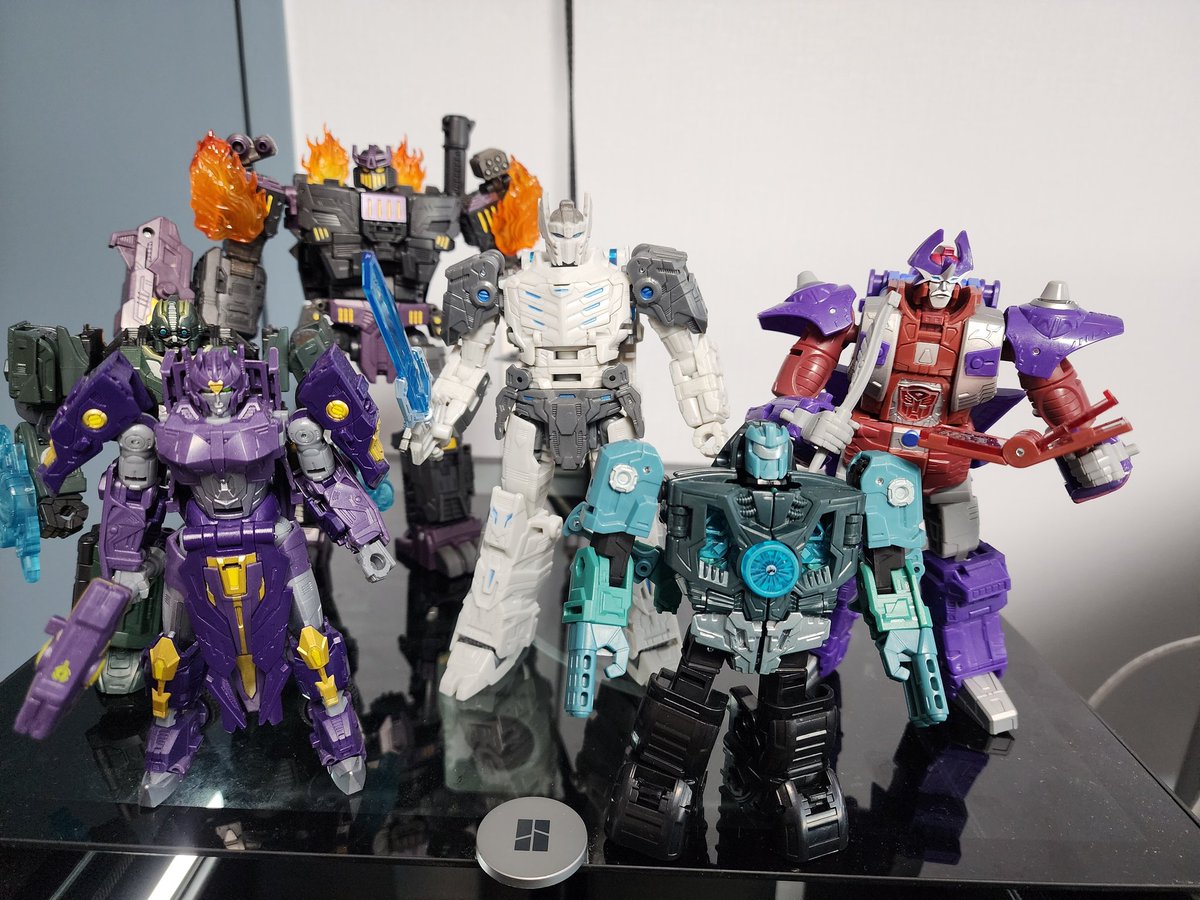 vantablack tweet media