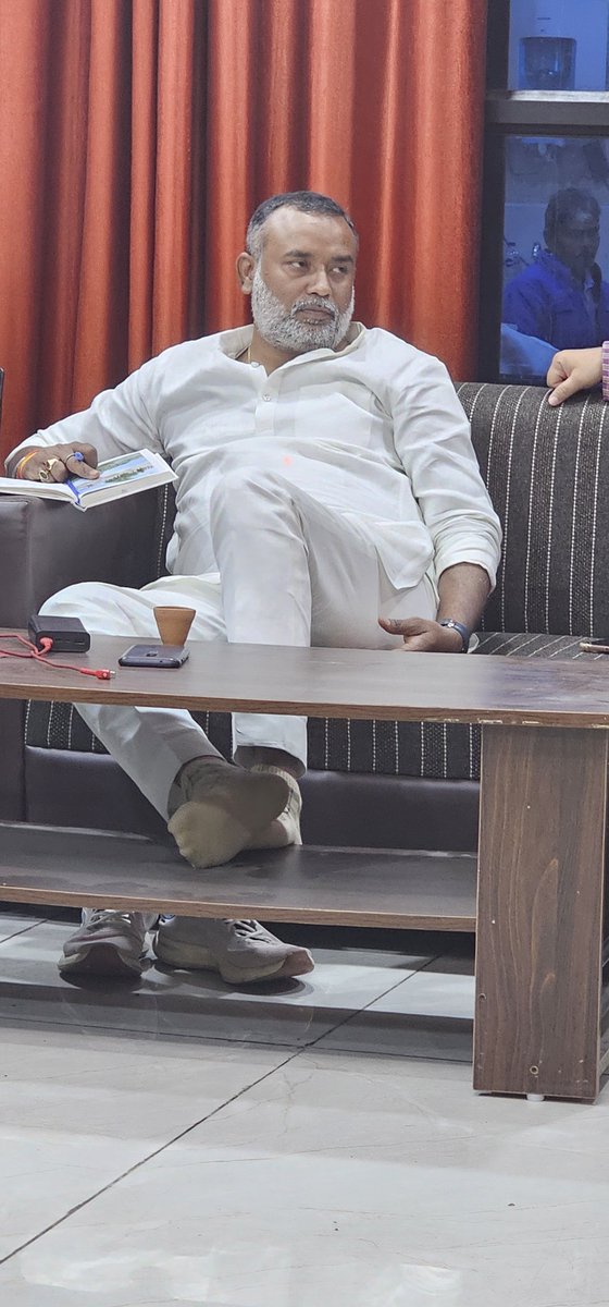 चित्रकूट जनपद के कर्वी विधानसभा के अंतर्गत चित्रा गोकुलपुर सेक्टर में SIR संबंधी बैठक ले कर बूथ प्रवासी तय करवाए एवं SIR के जमा एवं वितरित फार्मों की जानकारी प्राप्त की 
<a href="/Bhupendraupbjp/">Bhupendra Singh Chaudhary</a> <a href="/idharampalsingh/">Dharampal Singh</a> <a href="/blsantosh_b/">B.L.SANTOSH B.l.santosh</a> <a href="/JPNadda/">Jagat Prakash Nadda</a> <a href="/tarunchughbjp/">Tarun Chugh</a>