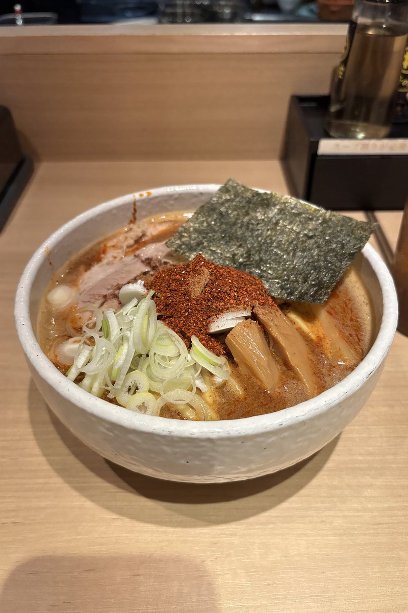 t_142857's tweet photo. 井の庄の辛辛魚
行きたかったラーメン屋行けまちた https://t.co/WY8JRSIWF3