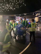FarnhamGreen's tweet image. Year 4 had an amazing time at the Science Museum today! We explored steam engines, learned how energy powers machines, and discovered rockets, planets, and astronauts in the Space Lab. #strivingforexcellence #science #possibilities