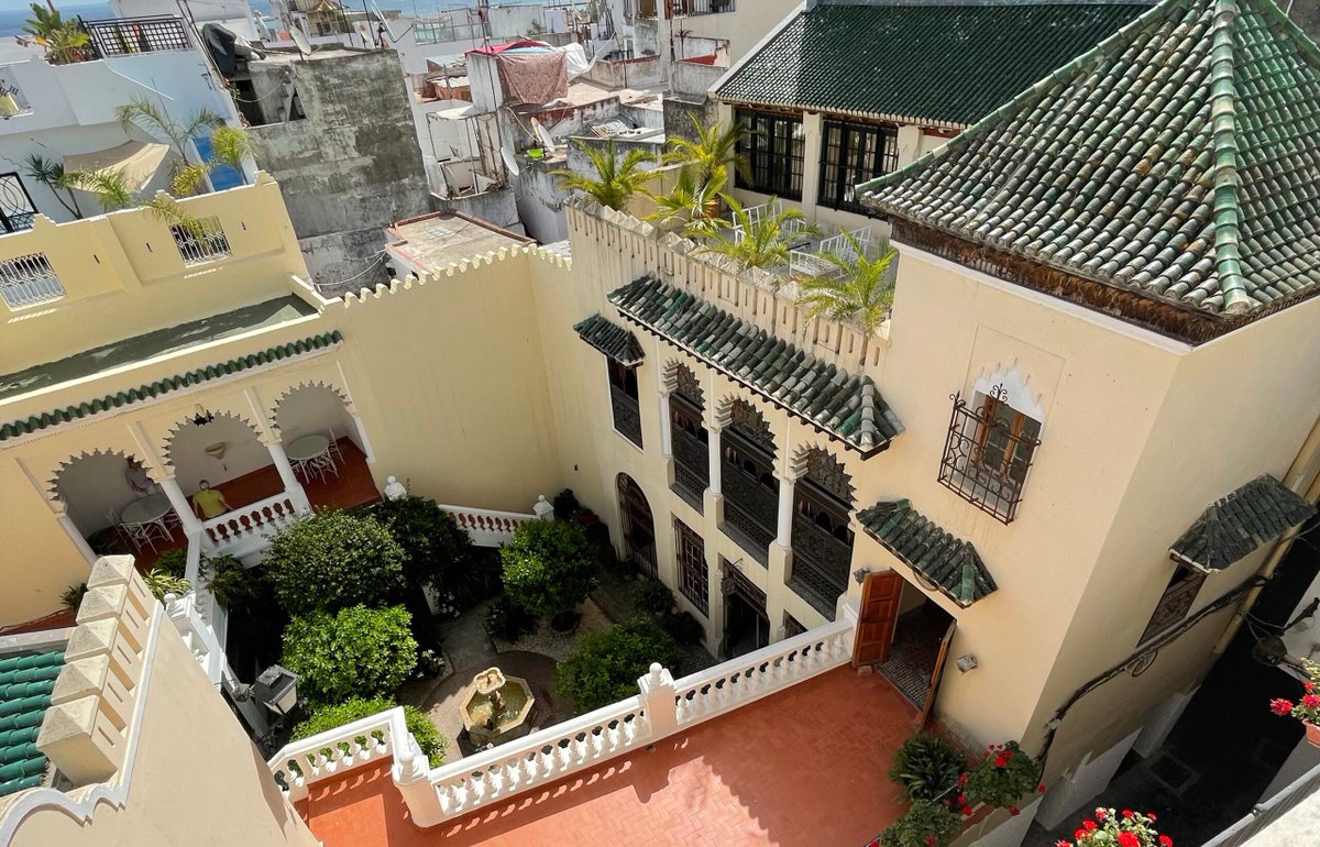 _ClassicalSoul's tweet image. Hence the home of the American diplomatic mission in Tangier established in 1821.

It’s the first American public property located abroad, and the only U.S. National Historic Landmark outside the country.

And in a beautiful gesture of diplomatic hospitality, the building was not…