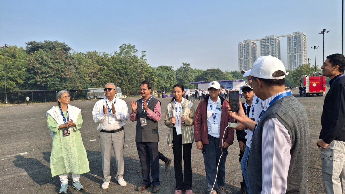 bhavesh_bhoj's tweet image. 🚀 Excitement Takes Off at #ScienceCity!
Today, the brilliant participants of the #GUJSAC BHAVIKA program proudly launched their solid-fuel educational rockets.
Guided by GUJCOST and SAC-@isro, exploring space science learning the basics of rocket design, teamwork and innovation.