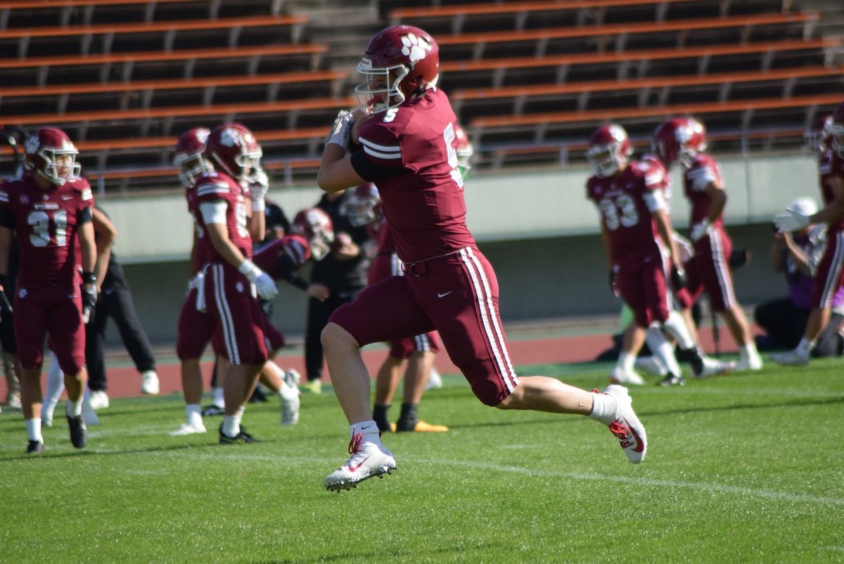 RitsumeiSports's tweet image. 【アメリカンフットボール部】11/22
2025年度全日本大学アメリカンフットボール選手権／準々決勝／対・法政大学ORANGE／於・神戸ユニバー記念競技場

選手権初戦！関東３位の法政大との試合です！
応援よろしくお願いします🔥