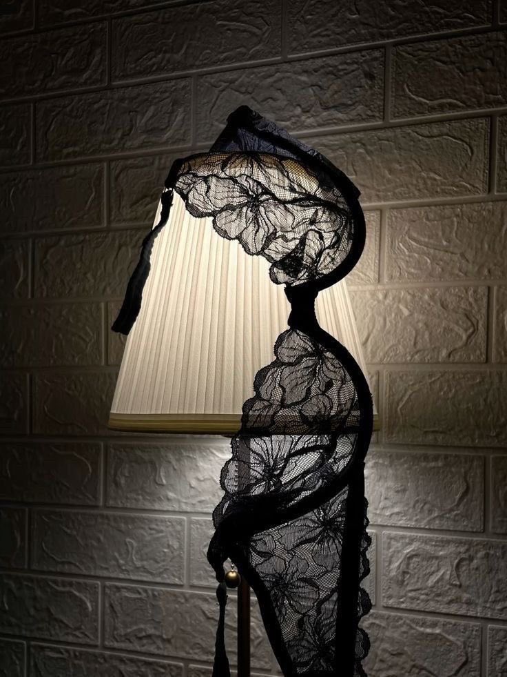 _Arinkc's tweet image. Nada más placentero que llegar del trabajo y quitarte el bra.