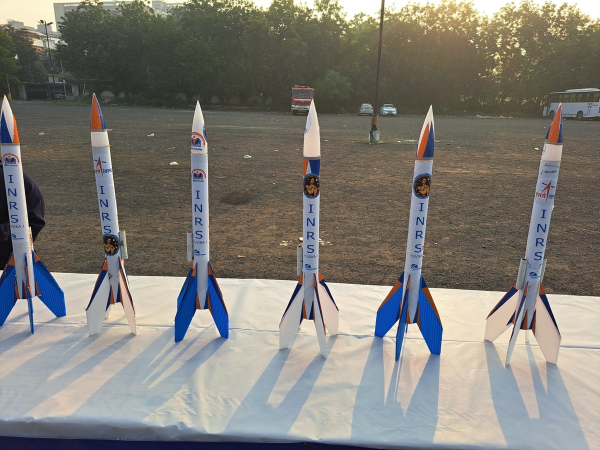 bhavesh_bhoj's tweet image. 🚀 Excitement Takes Off at #ScienceCity!
Today, the brilliant participants of the #GUJSAC BHAVIKA program proudly launched their solid-fuel educational rockets.
Guided by GUJCOST and SAC-@isro, exploring space science learning the basics of rocket design, teamwork and innovation.