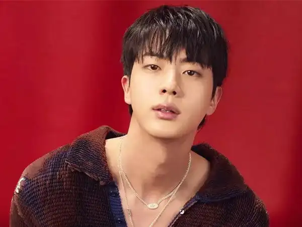 tweetbrandon's tweet image. #kpop #profiles 

Jin (BTS) 
Instagram @jin: ~52M followers
Birth name: Kim Seok-jin
Birth date: December 4, 1992
Birth place: Anyang, Gyeonggi Province, South Korea
Height: 179 cm
Blood type: O

Occupation: Vocalist
Instruments: Vocals
Genres: K-pop, pop rock
Group debut: June