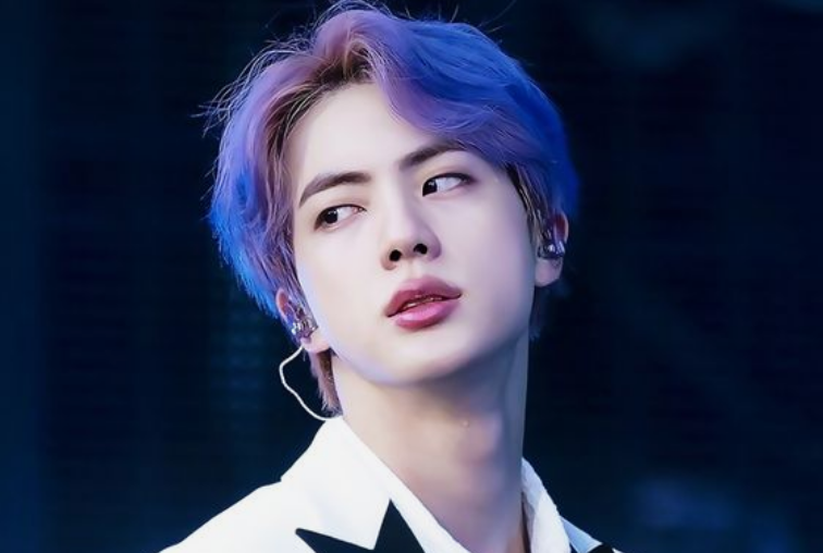 tweetbrandon's tweet image. #kpop #profiles 

Jin (BTS) 
Instagram @jin: ~52M followers
Birth name: Kim Seok-jin
Birth date: December 4, 1992
Birth place: Anyang, Gyeonggi Province, South Korea
Height: 179 cm
Blood type: O

Occupation: Vocalist
Instruments: Vocals
Genres: K-pop, pop rock
Group debut: June
