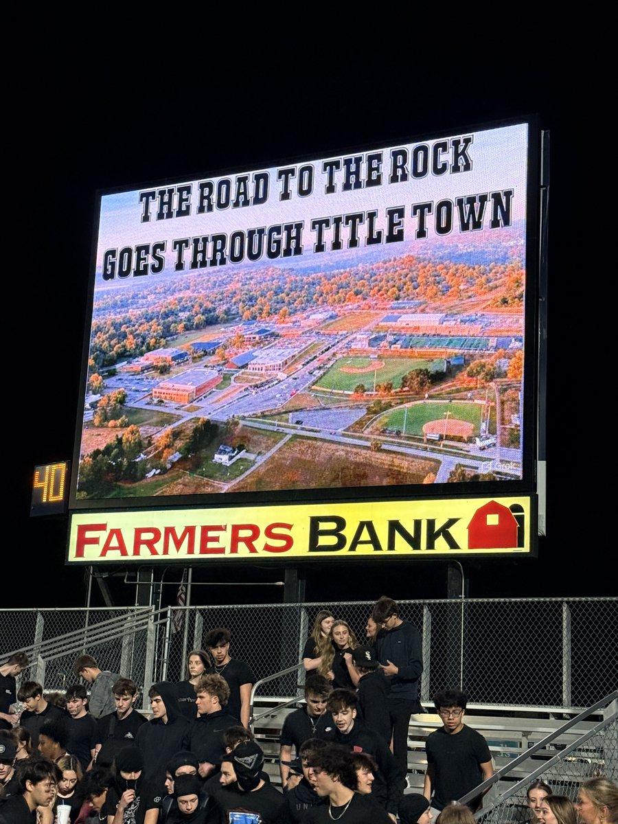 House defended! 
Headed to the Semi-Finals vs Benton!
11-0 on the season!
76 straight wins at home!
37-0 as a starter!
#Trenchgang #Chasing13
<a href="/GreenwoodFball/">Greenwood Football</a> <a href="/CoachMoreton76/">Austin “Tank” Moreton</a> <a href="/CoachAlbin/">Tim Albin</a> <a href="/arudolph53/">Allen Rudolph</a> <a href="/CoachClay_CLT/">Clay Finney</a> <a href="/tim_radio/">Tim Terry 🎤</a> <a href="/SportsAmdg/">AMDG Sports</a> <a href="/64AMDG/">LeCharles Bentley</a>