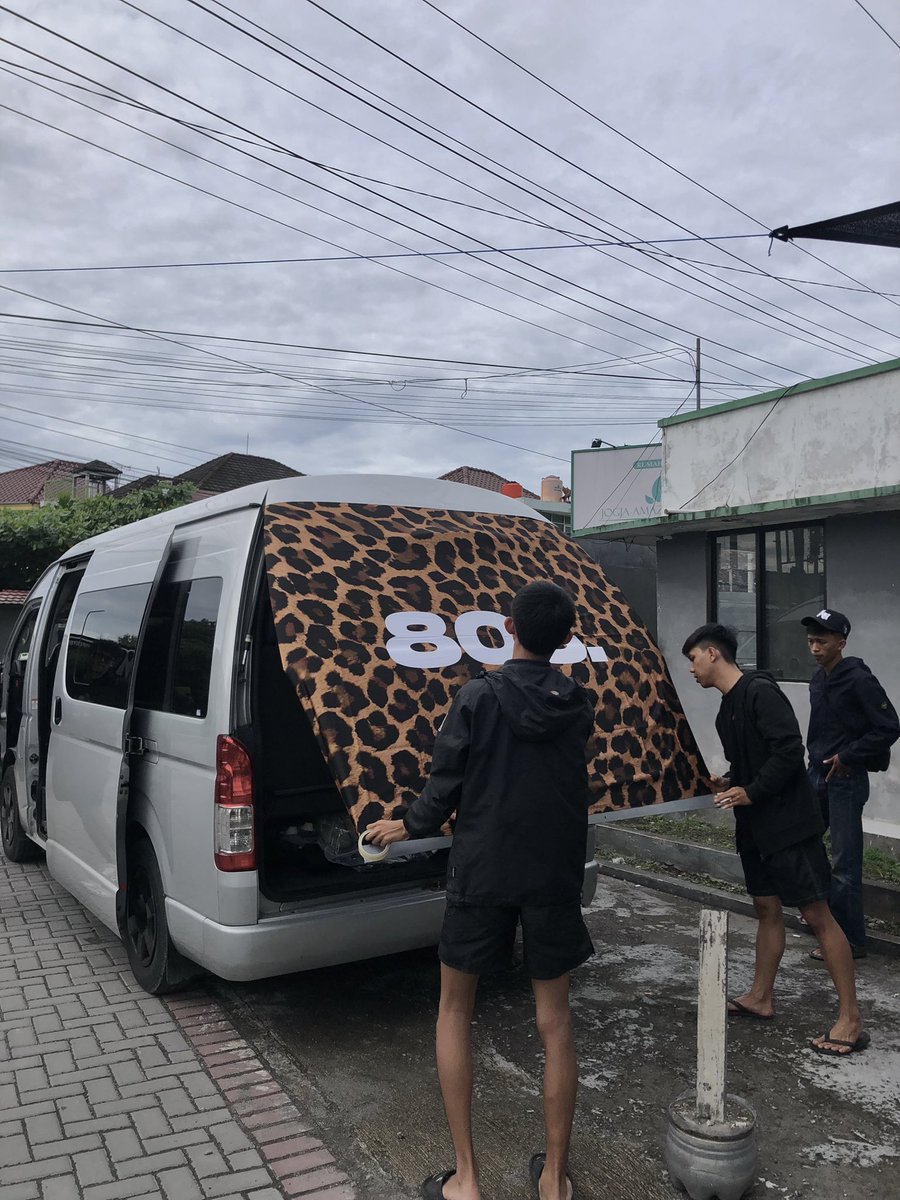 Let the glads take over🤸🏻‍♂️