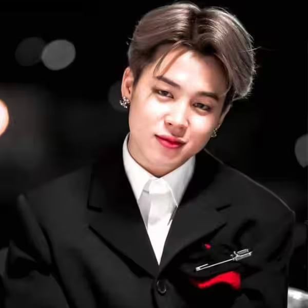 tweetbrandon's tweet image. #kpop #profiles 

Jimin (BTS) 
Instagram @j.m: ~55.4 mill followers
Birth name: Park Ji-min
Birth date: October 13, 1995
Birth place: Busan, South Korea
Height: 174 cm
Blood type: A

Occupation: Singer, dancer
Instruments: Vocals
Genres: K-pop, R&amp;amp;B
Group debut: June 13, 2013