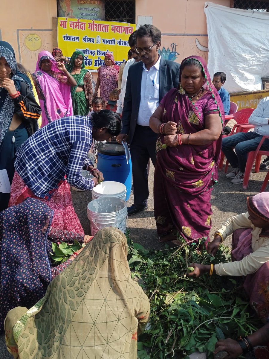 IITIOfficial's tweet image. IIT Indore’s CRDT conducted a 2-day Skill Development Training Programme in Simrol under the DST-SEED “Shramik Vikas” project.
190 participants received hands-on training in organic farming, construction skills &amp;amp; post-harvest solutions.

#IITIndore #SkillDevelopment #DSTSEED