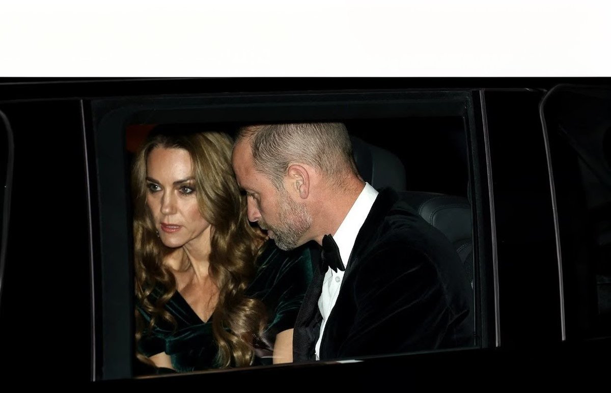 viv39047892's tweet image. If you didn&apos;t detest ol meg you would almost feel sorry for her!
Catherine owns it, she is in a league of her own.
She doesn&apos;t try to be Diana, why would she?
She is just herself and mememe cant stand it..
I call it gratification!
Harpers bizarre shows us what bizarre really is!