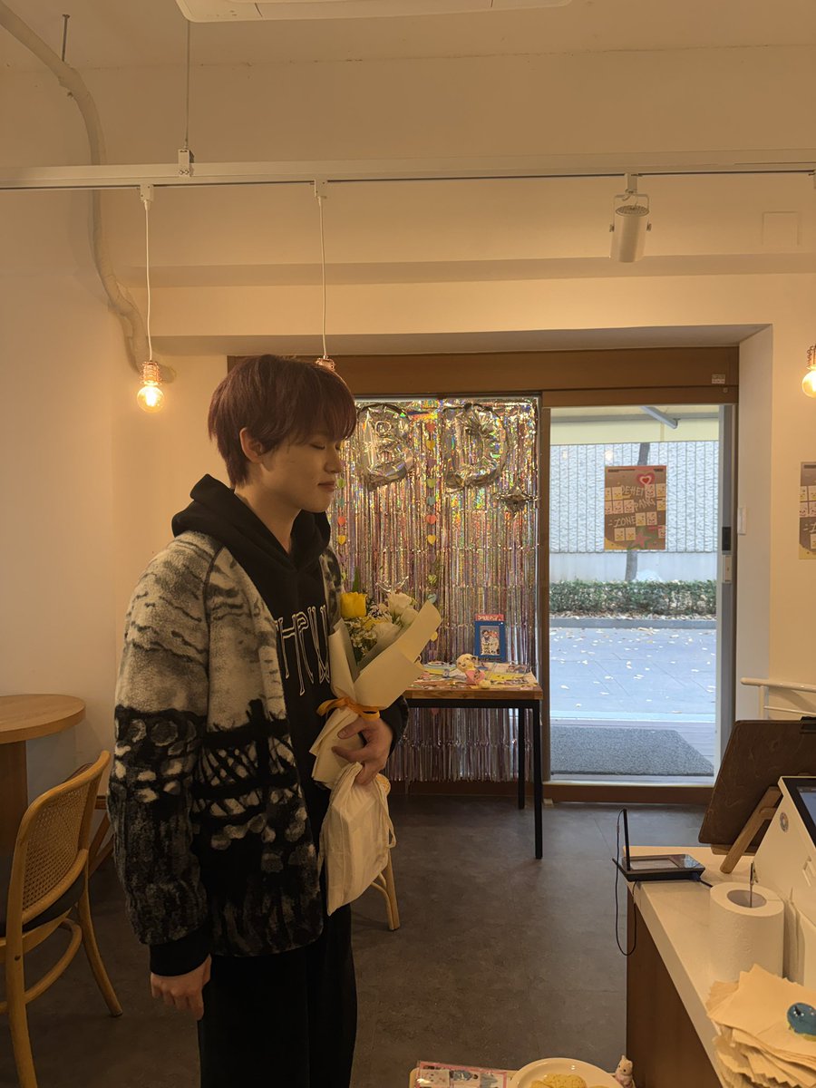 dehetpang's tweet image. 천러가왔어요

어떡하죠
고맙고사랑하고생일축하고고맙고행복해

#천러선배_24번째생일_축하해로
#LucidStarCHENLEDay