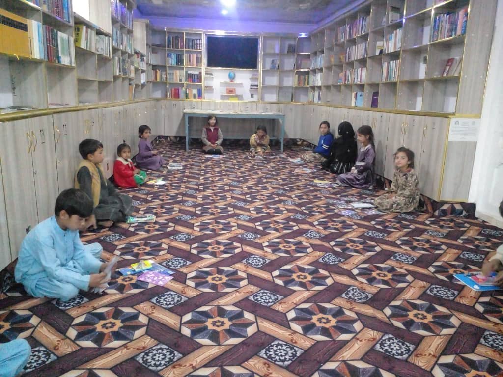 Notjulio's tweet image. If you have any old laptops, tablets or electronics that you don’t use and want to donate. I am sending a bunch of stuff over to the library in Afghanistan next year. Let me know!! The library is looking amazing. It’s named the Hilary library after my wife.