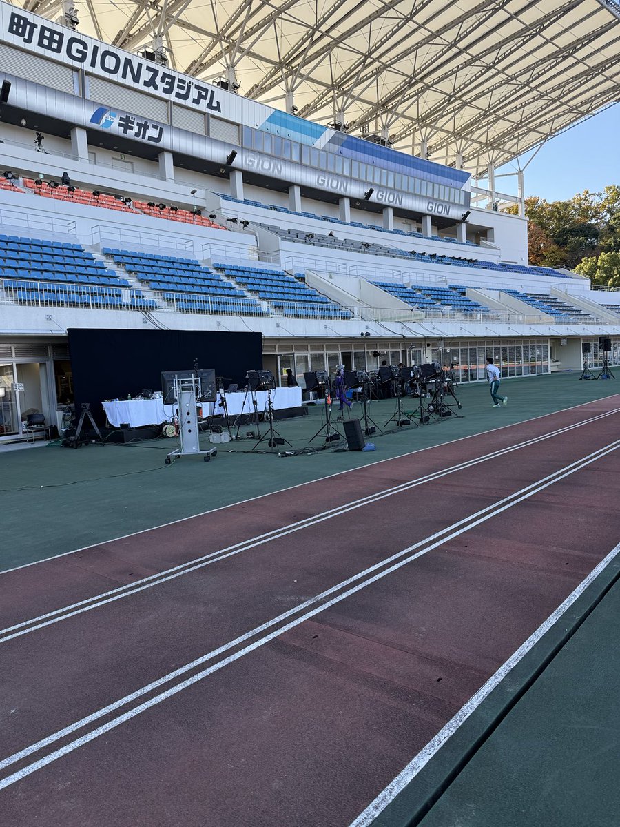 本日第5回MARCH対抗戦。17時よりAbemaにて生中継。町田ギオンスタジアムにも是非お越し下さい！まもなく準備完了！