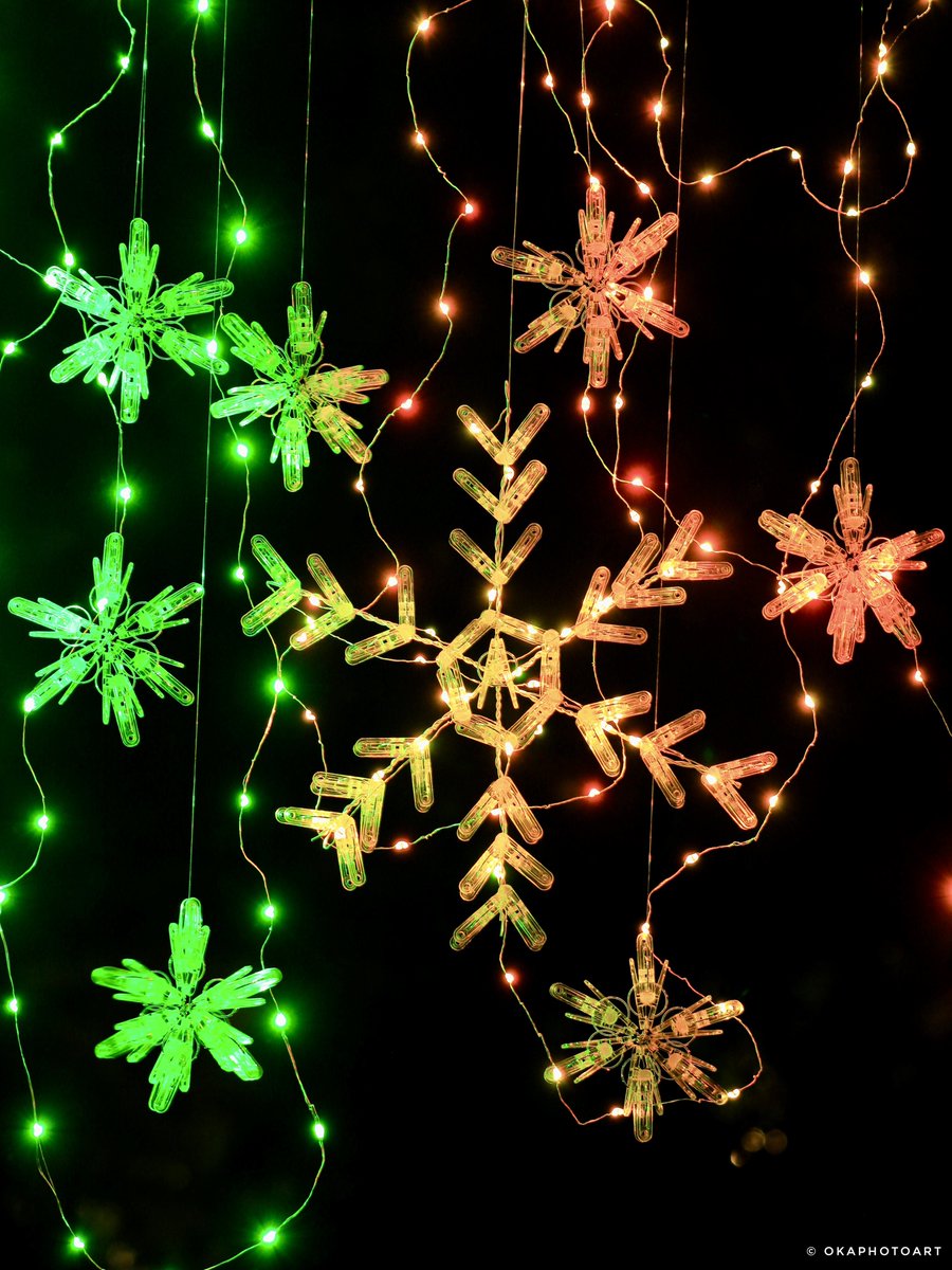 カラーが違うバージョンです。

洗濯バサミのイルミネーションは、
このあとにも、もっと違うイメージを
追求して制作と撮影をしています📸

続いているので、「あぁーこれがこぉーなるのねー」って
追いかけて見てもらえたら嬉しいです☺️