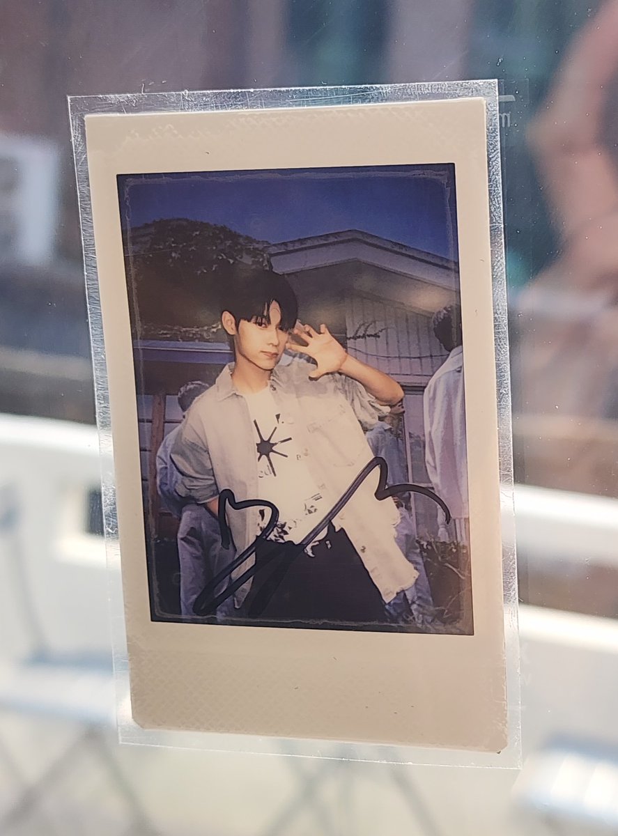 EVNNE ポラロイド New signed polaroids at the evnne photo