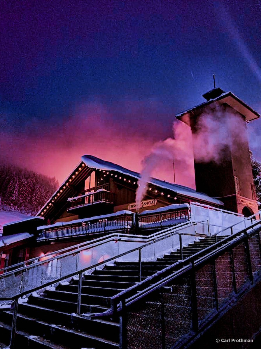 carlprothman's tweet image. What’s the strangest place you’ve ever set up a tripod?

#photography #question #stories