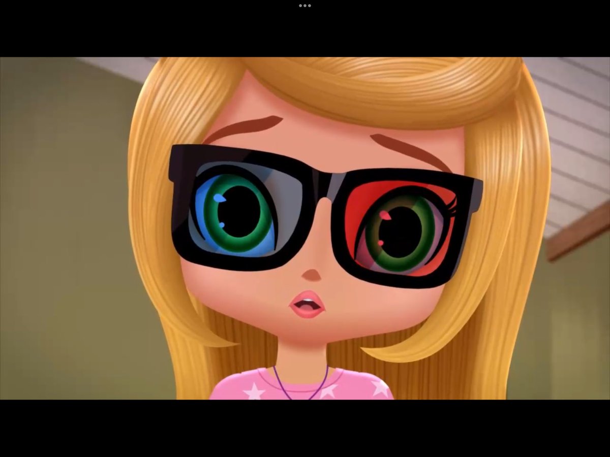 StarSpark52410's tweet image. #mlaatr #redraw @MLaaTRFanbase @NavillusStudio @MLaaTR_Reboot
Well I’m back with a new redraw of Melody(Leah) wearing the 3-D Glasses in the Episode, Lights, Camera, Genies! Also, the chromatic waves emitting from her glasses was heavily influenced by Danny Phantom’s Ghostly Wail