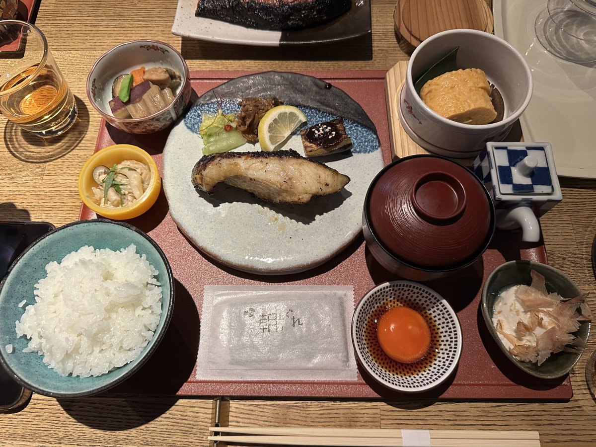 hiro_nagoya03's tweet photo. 高級朝ごはんめっちゃ美味しかった！！
でも朝ごはんにしてはちょっと高い！！

#裏垢男子 #裏アカ男子
#裏垢女子と繋がりたい 
#裏アカ女子と繋がりたい 
#名古屋 #愛知 https://t.co/o09kqfNG7b