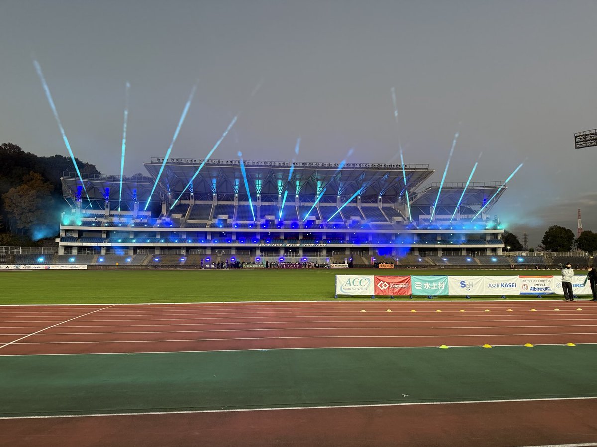 日が落ち絶好のコンディション。演出もいよいよはじまります！