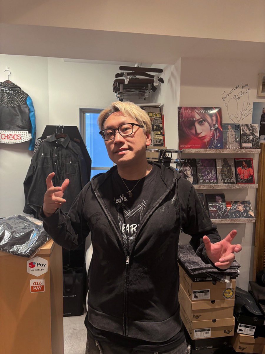 これは！カッコ良い！と思ってHELLCATPUNKS'Sに行って来ました