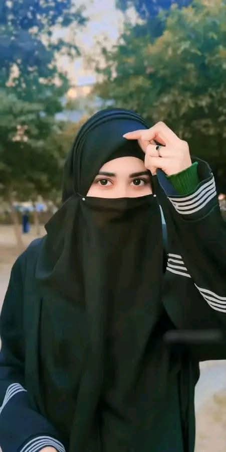 غیر مستحق سے محبت کرنے سے دل ضائع ہو جاتا ہے۔

#قومی_زبان