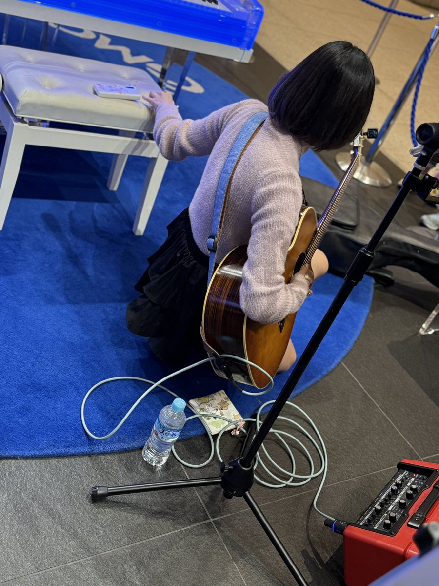 間もなくです🎸