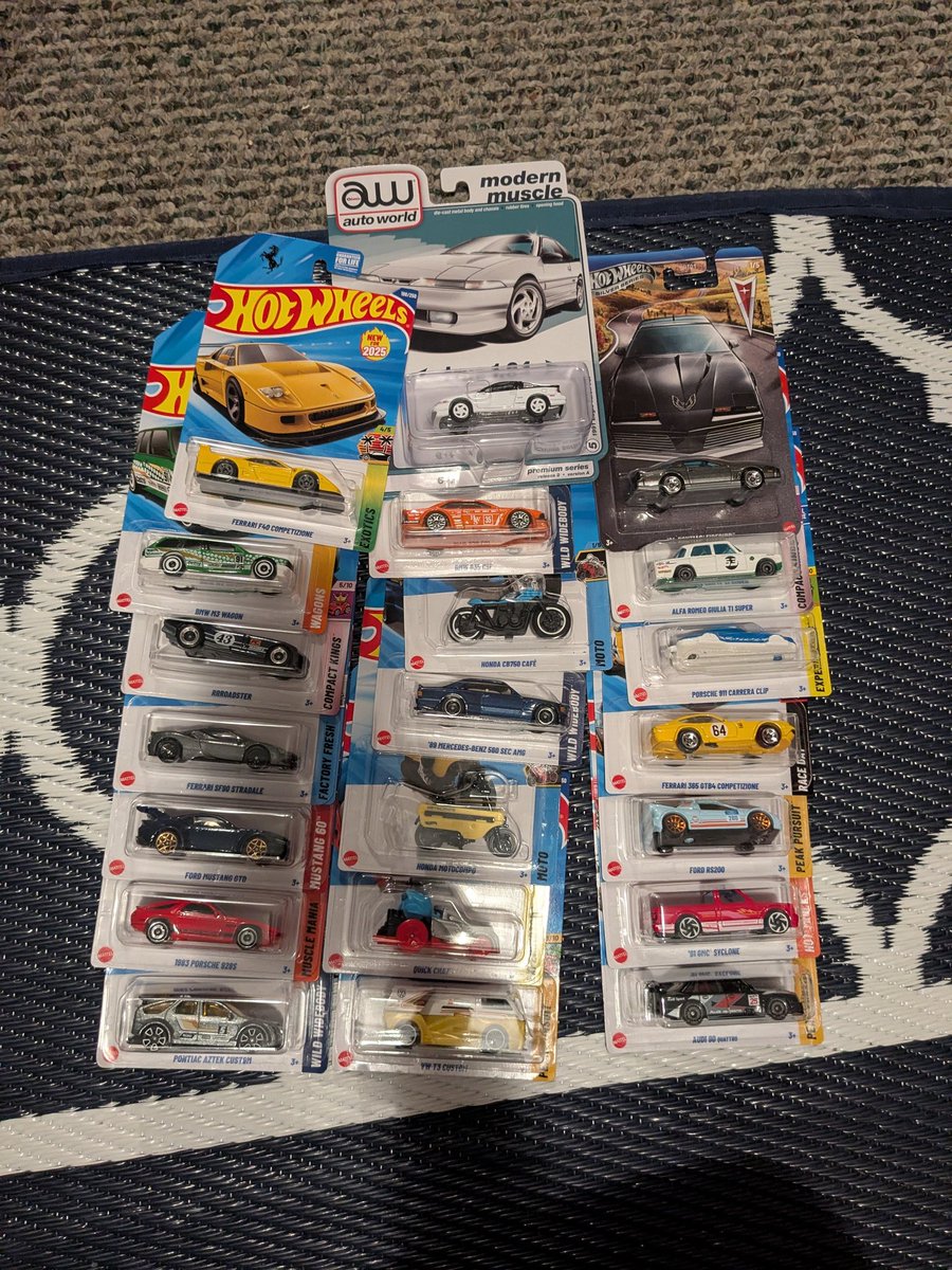 radi0dog's tweet image. hit a restock before the scalpers came lfg