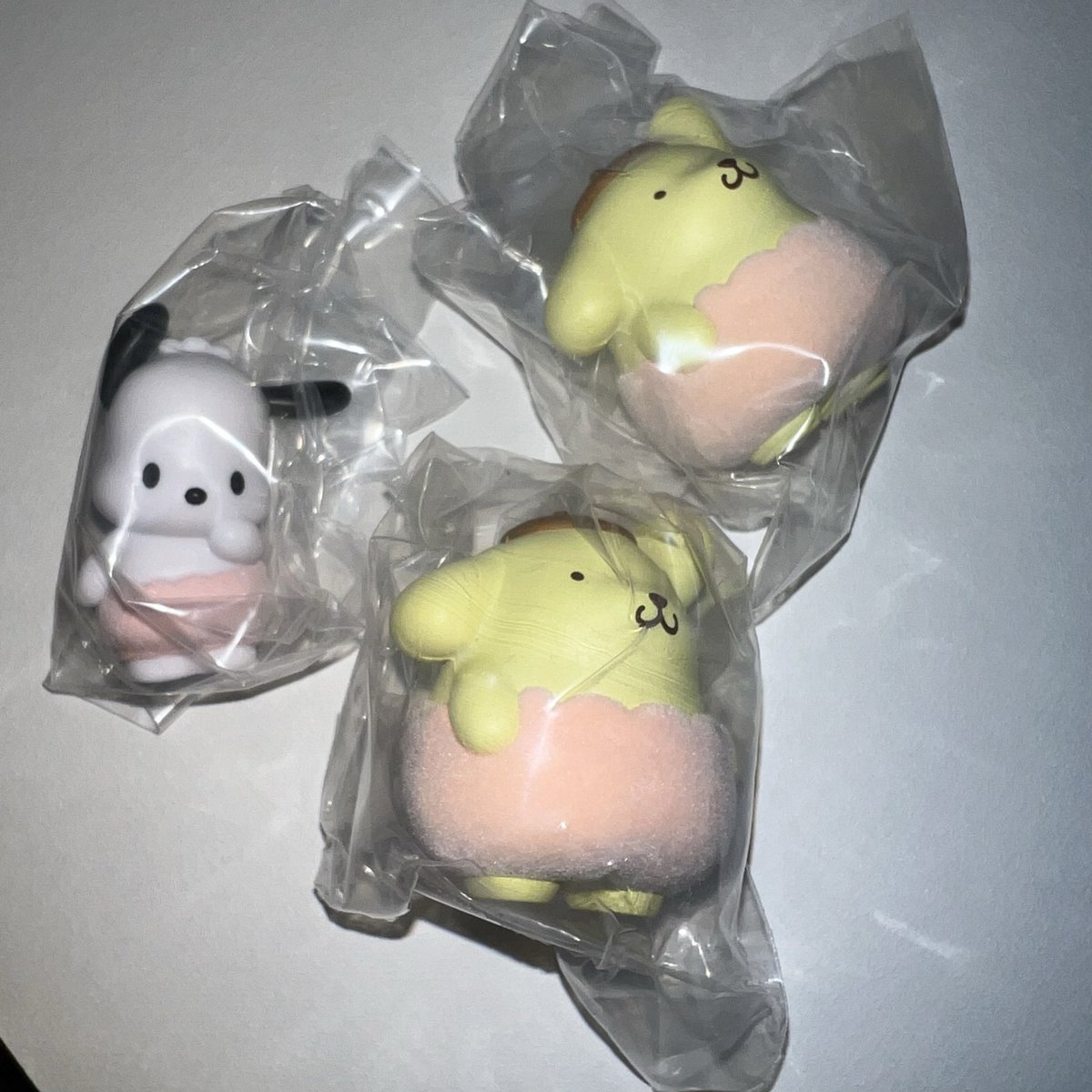 mare_0y's tweet photo. サンリオガチャガチャ　交換
かぼちゃパンツ

求→バツ丸🐧

譲→ポチャッコ･ポムポムプリンⅹ2

郵送にてお取引となります。
他種バツ丸･ペックルも受け付けております！お気軽にお声がけご相談お待ちしております🙇‍♀️ https://t.co/58MNEEDhXW