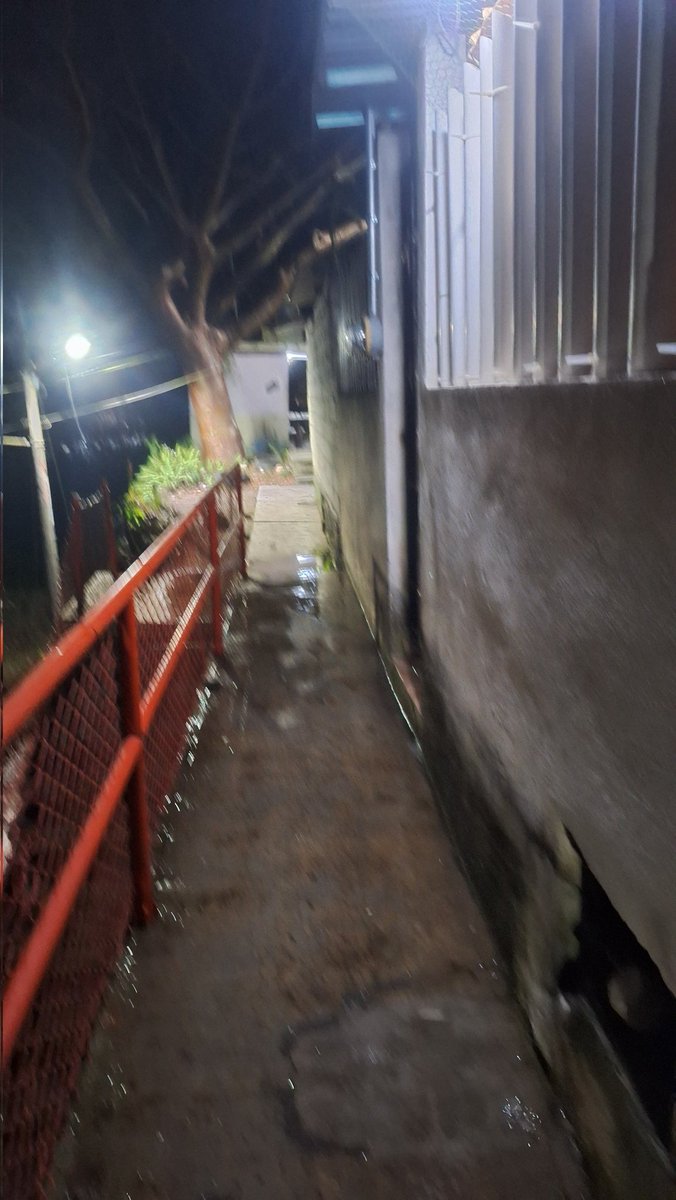 Special_T_'s tweet photo. @AytoXalapa @CMAS_Xalapa hay una gran fuga en una casa deshabitada, pwro que el medidor está a razón de puerta, ojalá puedan venir a checar 
Camino Antiguo a Naolinco atras de Peral, donde esta la terminal del Mercado Sumidero https://t.co/v9WckRwdDy