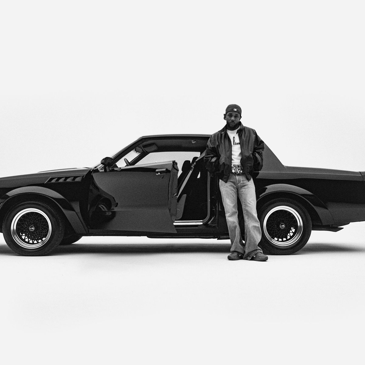 1 year ago today, Kendrick Lamar surprise dropped “GNX” 🏁 It