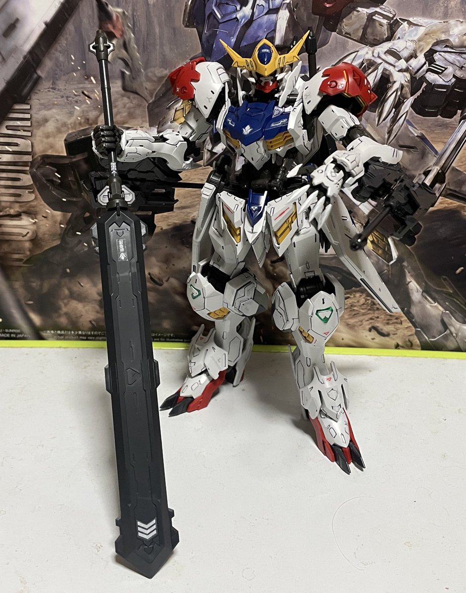 MGガンダムバルバトスルプスです。流石MG、モールド多くて墨入れに