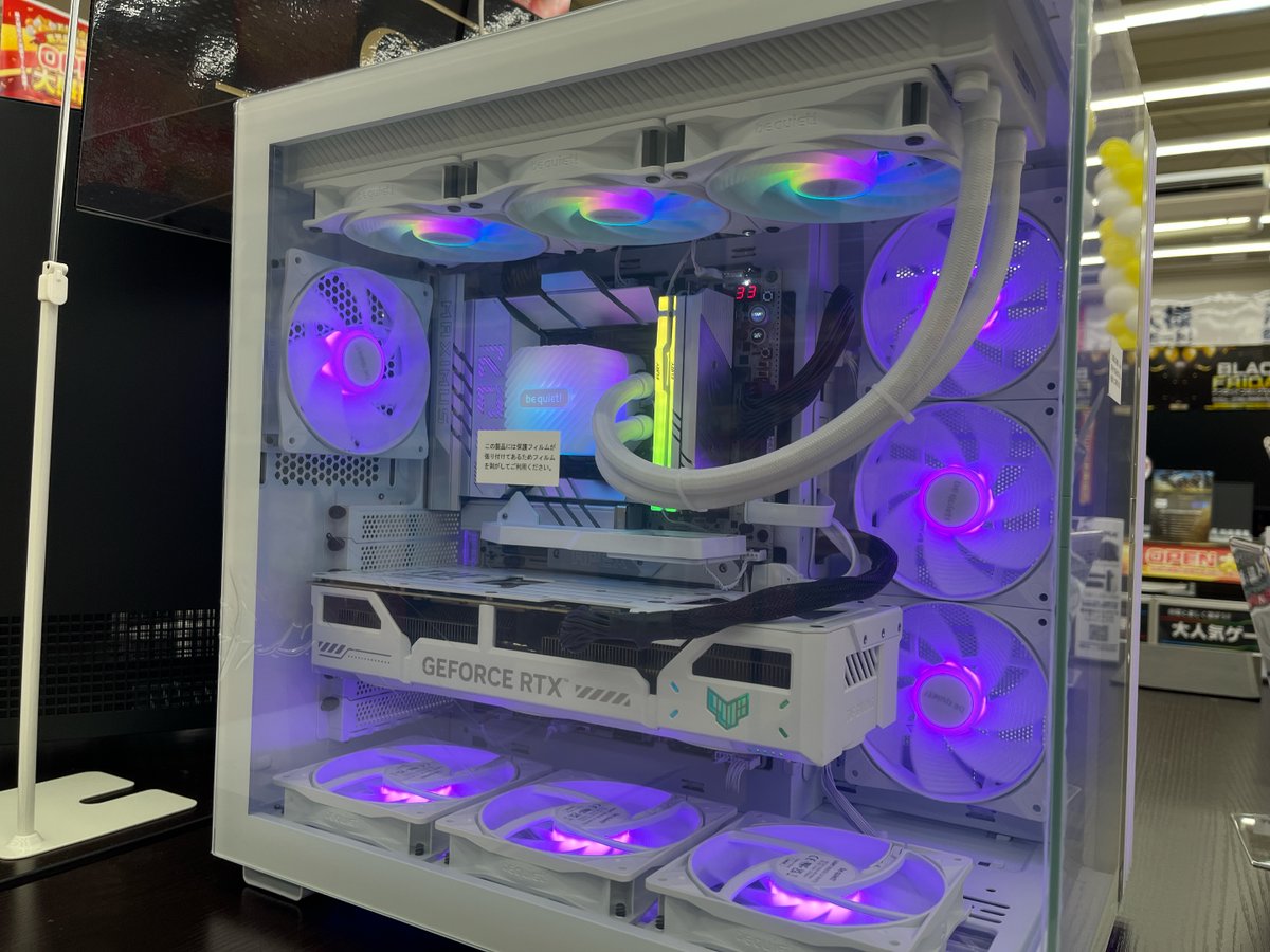 ap_kagoshima's tweet image. ホワイト統一×高エアフローの商品、かなり良い感じに仕上がりました✨
be quiet!ケースにAIO、RGBファン、ホワイトRTXまでそろえて“見て楽しい1台”です💡
写真より実物のほうが映えるので、ぜひ店頭でどうぞ👀
#自作PC #ASUS #bequiet #ゲーミングPC