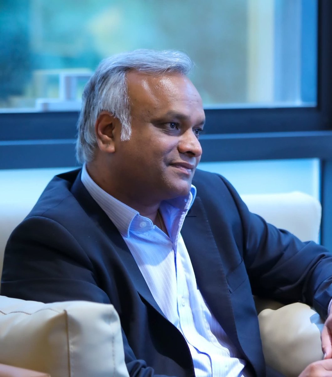 siddaramaiah's tweet image. ಸಂಪುಟ ಸಹೋದ್ಯೋಗಿಗಳು, ಆತ್ಮೀಯರು ಆದ ಪ್ರಿಯಾಂಕ್ ಖರ್ಗೆ ಅವರಿಗೆ ಜನ್ಮದಿನದ ಶುಭಾಶಯಗಳು.

ನಿಮ್ಮೆಲ್ಲಾ ಜನಪರ ಕಾರ್ಯಗಳು, ಸೈದ್ಧಾಂತಿಕ ಹೋರಾಟಗಳಿಗೆ ಸದಾ ನಿಮ್ಮ ಜೊತೆಗಿರುತ್ತೇನೆ. ದೀರ್ಘ ಆಯಸ್ಸು, ಆರೋಗ್ಯದ ಭಾಗ್ಯ ನಿಮ್ಮದಾಗಲಿ ಎಂಬ ಹಾರೈಕೆ ನನ್ನದು. 
@PriyankKharge