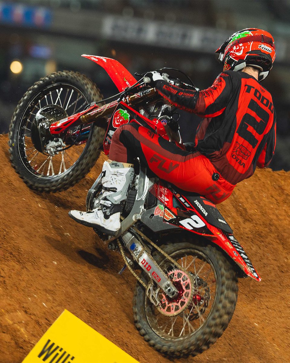 motoonlineaus's tweet photo. β±οΈ Reigning AUSX SX2 champion Shane McElrath tops qualifying at the AUSX Open, with Cole Thompson in P2 and Wilson Todd third entering tonightβs racing. #MotoOnline #AUSX #AUSXOpen https://t.co/glU7iDOjO8