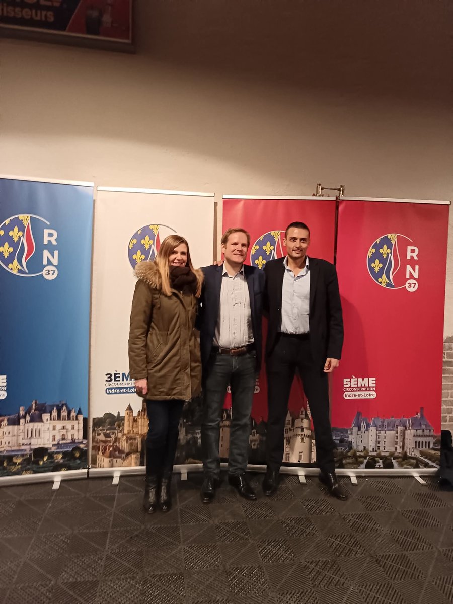 BenjaminGrn41's tweet photo. Présent à Civray-de-Touraine pour représenter le RN 41, aux côtés de @jrechagneux, @Al_Nikolic et @J_Pointlane
Une soirée conviviale, chaleureuse et pleine de franchise. 🇫🇷
Merci aux organisateurs pour ces moments de partage et de proximité qui font vivre nos territoires. 🇫🇷 https://t.co/3NvBTQmOn3