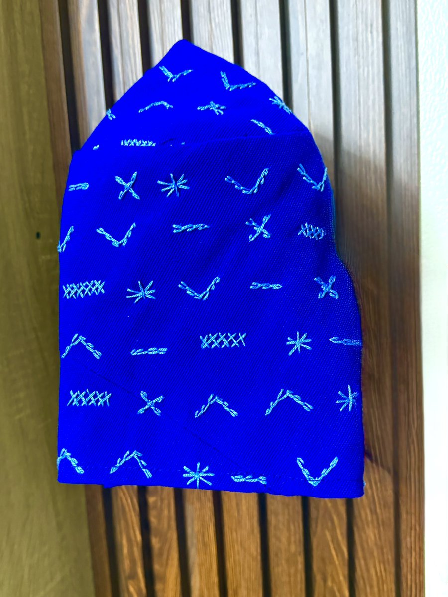 Luabithebrand's tweet image. Blue never looked this good!

Our Blue Fila Sisun is a real deal, classy, bold and crafted for the true Omoluabi.

Step up your style effortlessly.

DM to get yours today.

#Luabi #FilaSisun #OmoluabiStyle