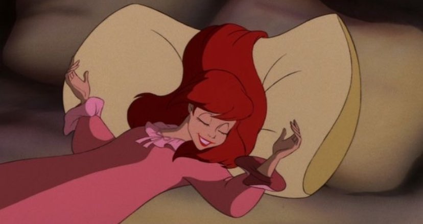 zeokatt's tweet image. “What’s the best feeling”

Sleeping without an alarm and without plans: