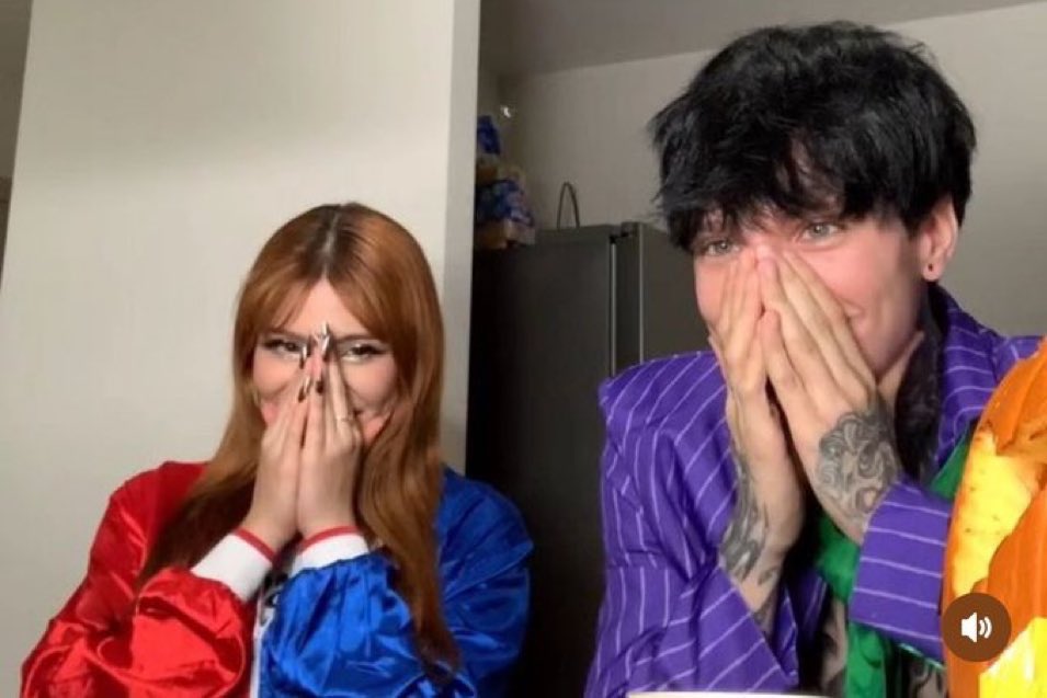 asi quede viendo al mero louis tomlinson con lando