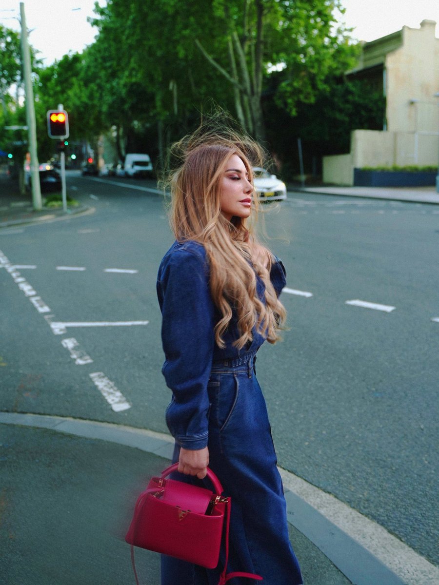 #NajwaStreetInterview
💙💙💙