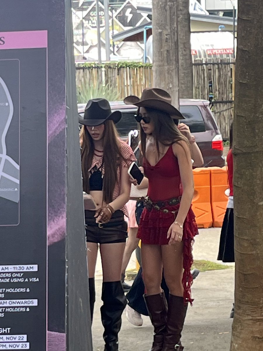 🕯️ mabuhay si aiah! 🕯️
🕯️ mabuhay si stacey! 🕯️
🕯️ mabuhay ang aiahcey! 🕯️
🕯️ mabuhay ang kikayz! 🕯️
🕯️ mabuhay ang starphrodites! 🕯️
🕯️ mabuhay ang kikaylandia! 🕯️
🕯️ mabuhay ang mga mag ate! 🕯️
🕯️ sana may tiktok ang mag ate! 🕯️

📸 colaiahsniche (thank you sa buhay mo 🫶🏻)