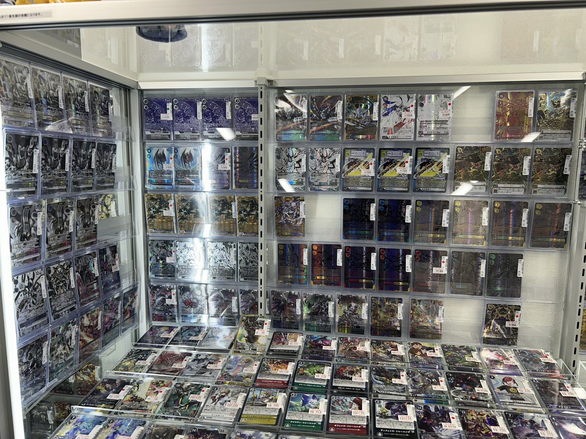 カードショップクラクラ tweet media