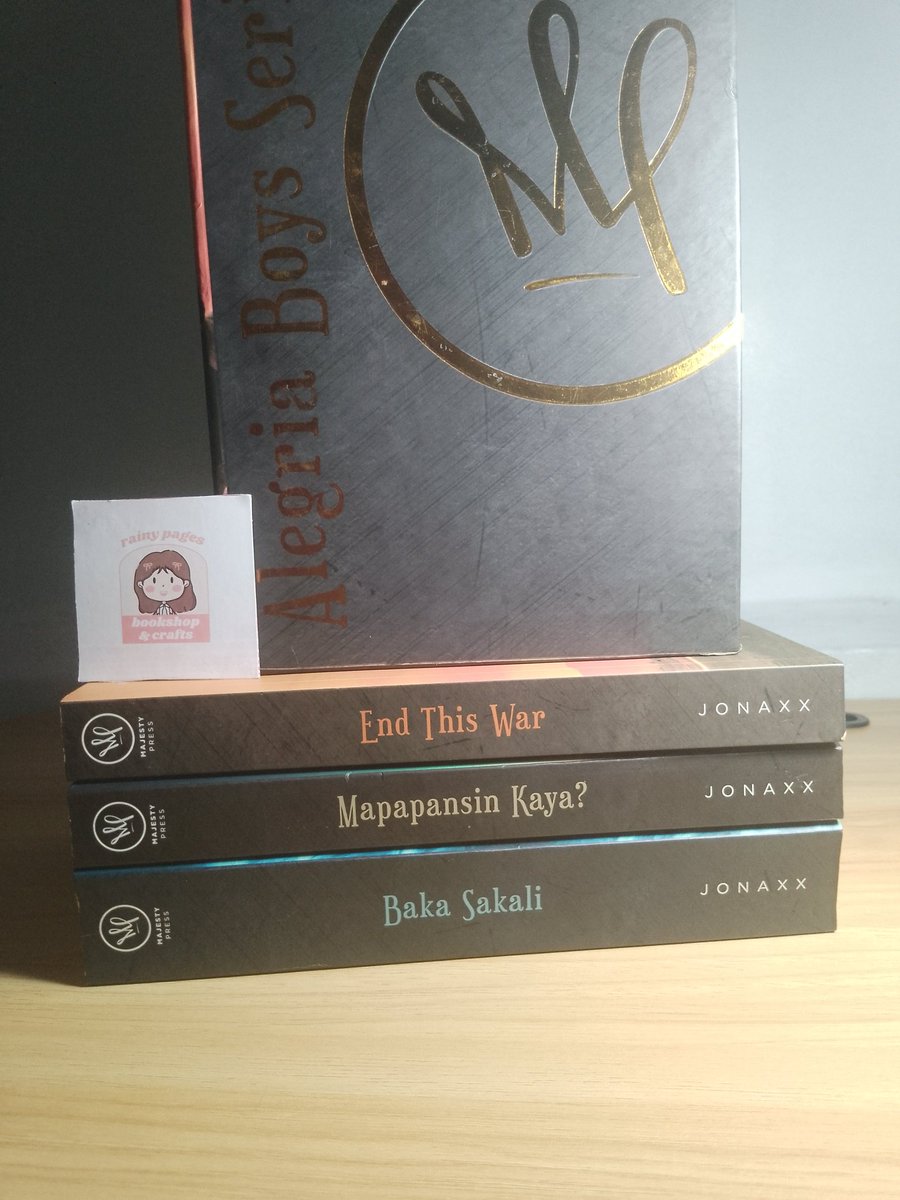 ulanxvanzanth's tweet image. Also selling these books 

— ABS BOXSET | 1.1k
— SSA Prem | 500
— TRIE Prem | 500
Take all for 2k! 

RFS: Need funds for school 
Loc: Mandaluyong 
#jonaxx #jsl #4reuminct #safeskiesarcher #theraininespaña