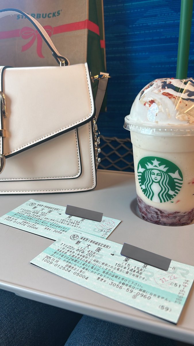 moca_0__'s tweet photo. 1時間半弱で約15人とお会いできました😂
あせあせしてたと思いますが、会ってくれた方達ありがとうございました！

会えなかった人はすみません💦
またライブがあればその時ゆっくりあってください！！

みんなのおかげでコンテスト頑張れそう！
東京でコンテスト頑張ってきます！
頑張れありがと😘 https://t.co/zRnygXnpAN