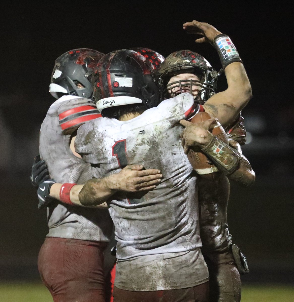 Quick hits from Rossville's 21-18 win over Jackson Heights clinch berth in Class 1A state championship game.

📸: <a href="/BrentKSHSAA/">Brent Maycock</a> 

#KSHSAACovered x <a href="/CapFed/">Capitol Federal</a>