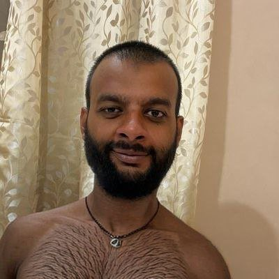 HPhobiaWatch's tweet image. So TeamPaad is a Pakistani toilet cleaner in Gulf.

&quot;West Asia App Store&quot; means the app was downloaded in a Gulf country.

Now using VPN to mimic his location as South Asia.